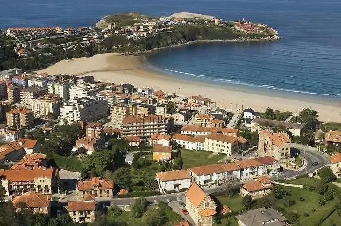 A Pie De Playa En * Суансес